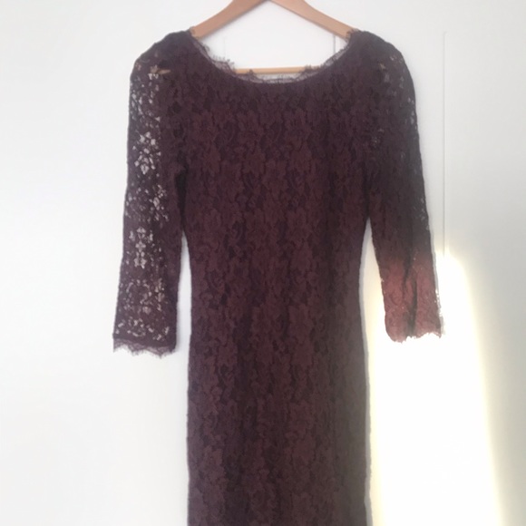 Babaton Stretch lace burgundy dress - Picture 1 of 4